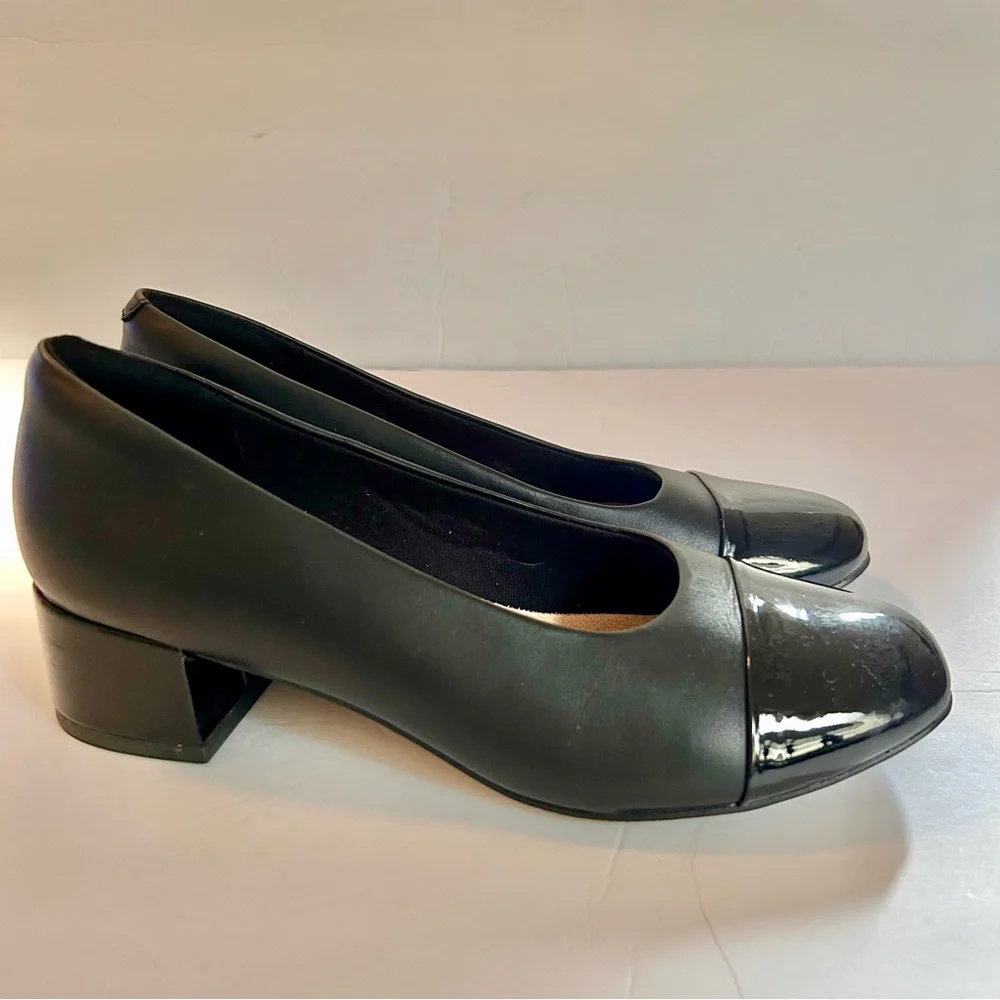 Clarks Collection Ultimate Comfort Black Block Heels Patent Toe 7.5M Marilyn